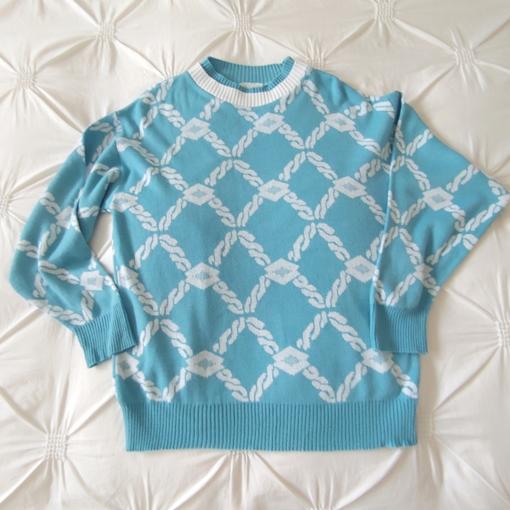 Honors vintage 80s robin egg blue & white acrylic printed sweater. Size M